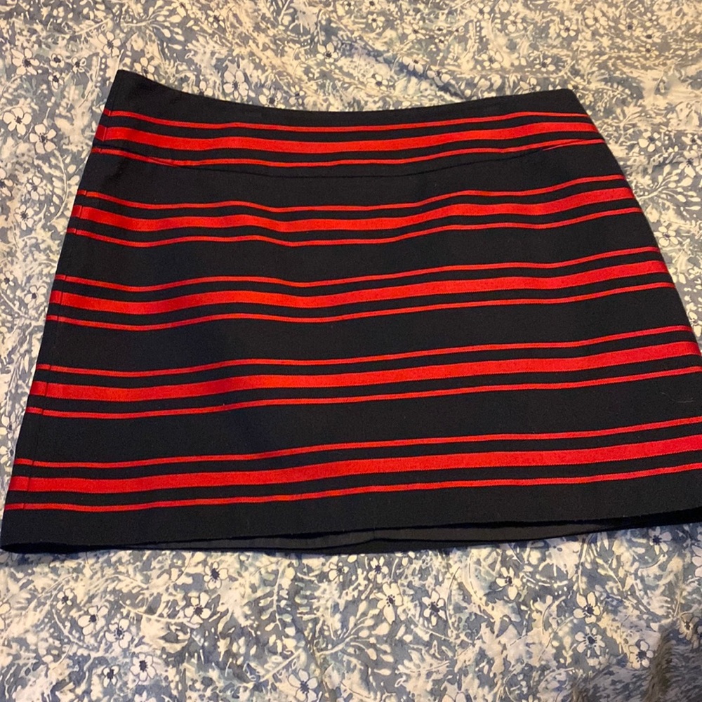 Ann Taylor Loft red and navy lined striped mini skirt
